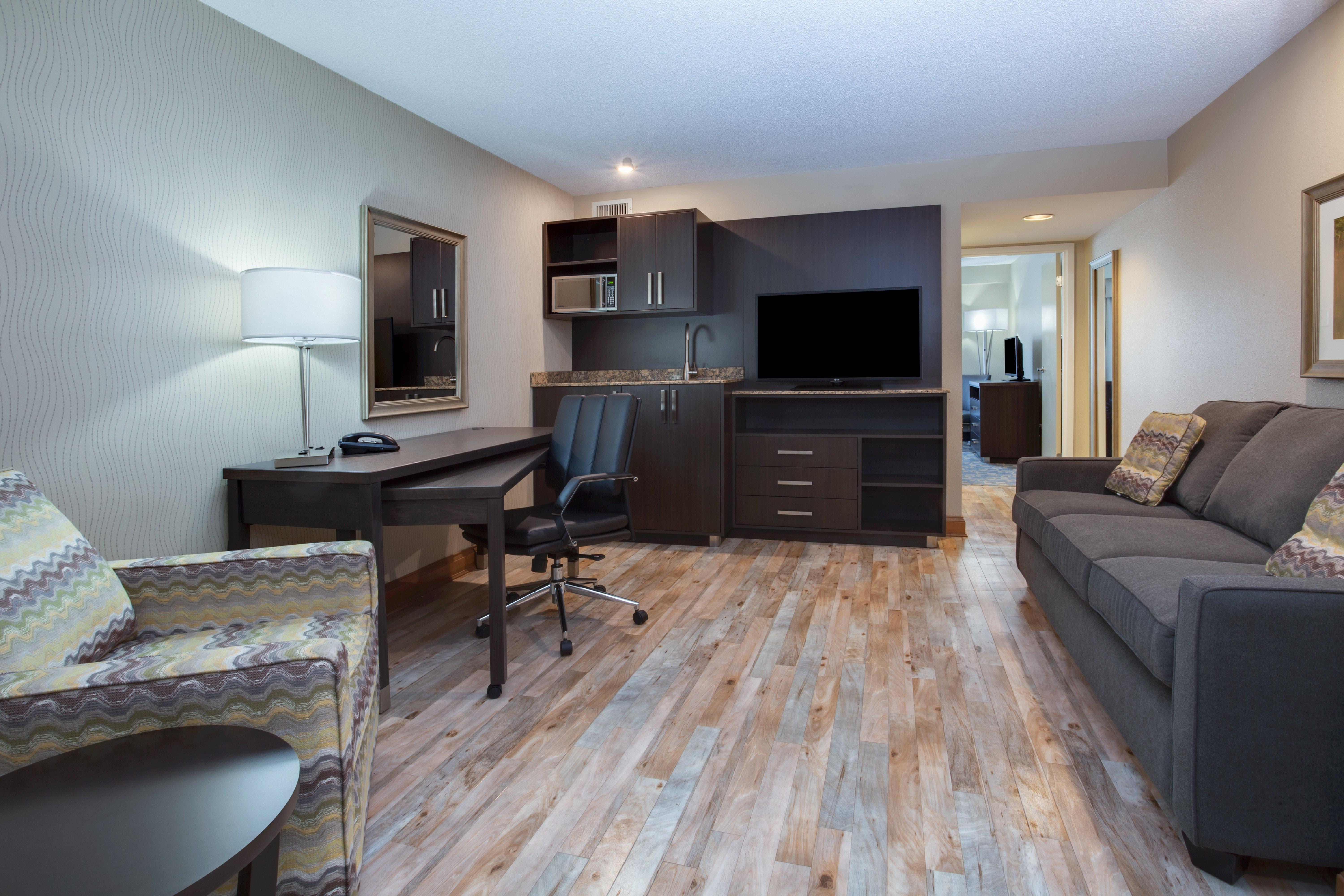 Holiday Inn Express Hotel & Suites Uptown Fredericton By Ihg Esterno foto